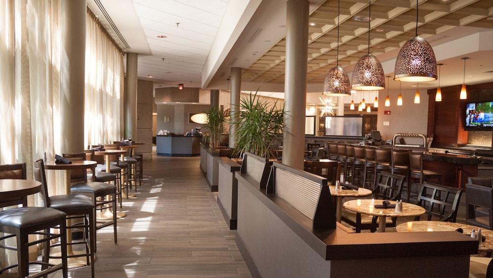 Doubletree By Hilton Kansas City - Overland Park Exterior photo