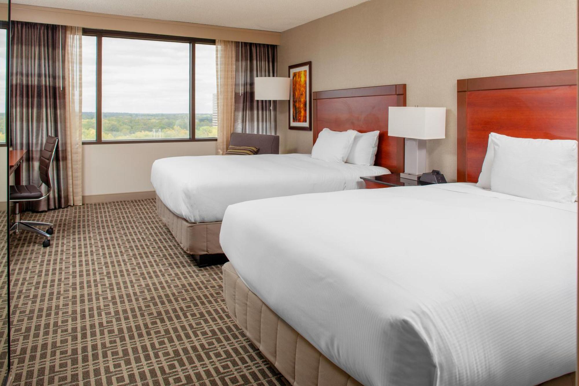Doubletree By Hilton Kansas City - Overland Park Exterior photo